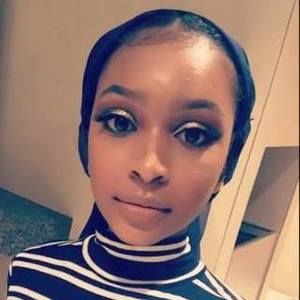 Meet your Posher, Alia